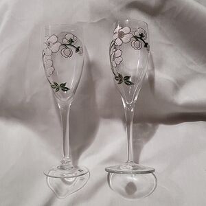 Champagne flute flower Perrier Jouet